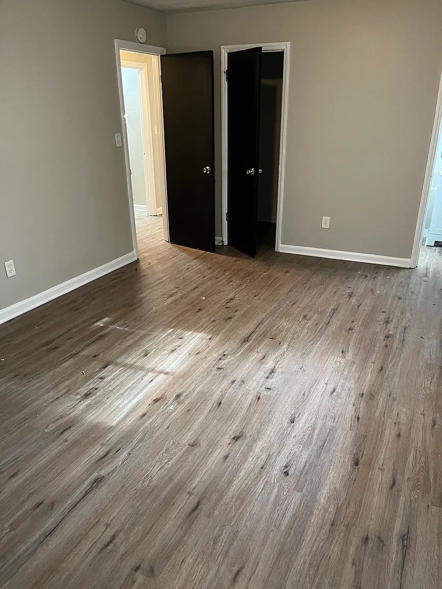 Building Photo - Room in House on Moray St SW