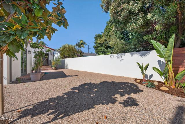 Building Photo - 622 S Evergreen Dr