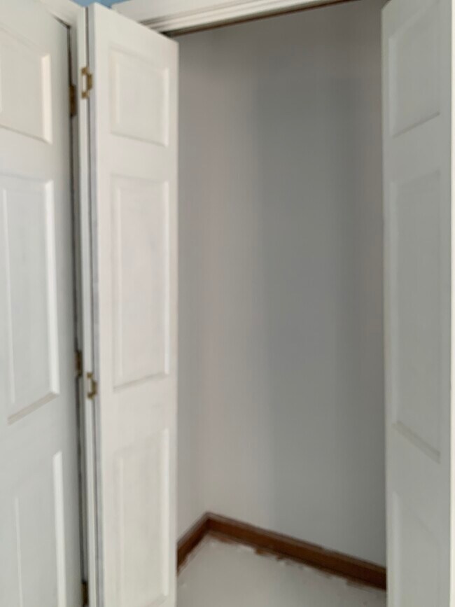 Building Photo - 179 Oak Hill Rd