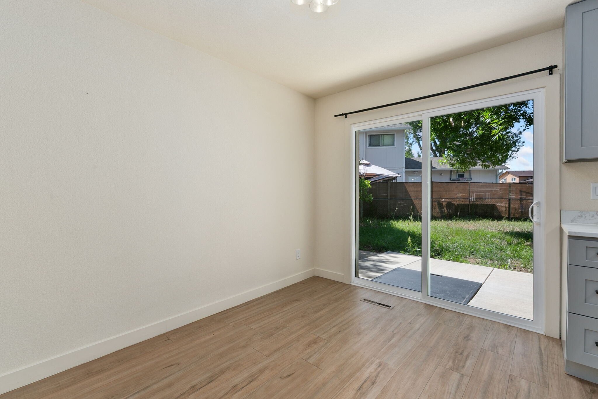 Building Photo - 1624 Banyan Dr