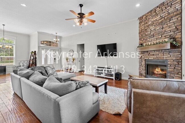 Building Photo - 1048 Tarah Knolls Cir