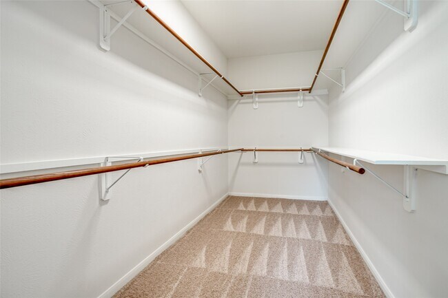 Building Photo - 5818 Pebble Bank Ln
