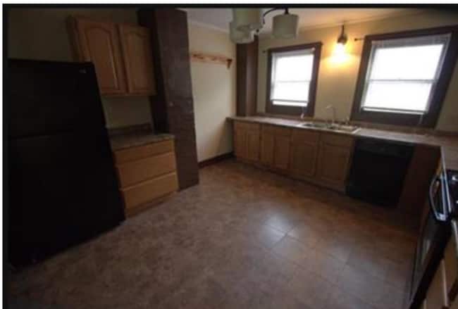 Building Photo - 249 Marlboro St