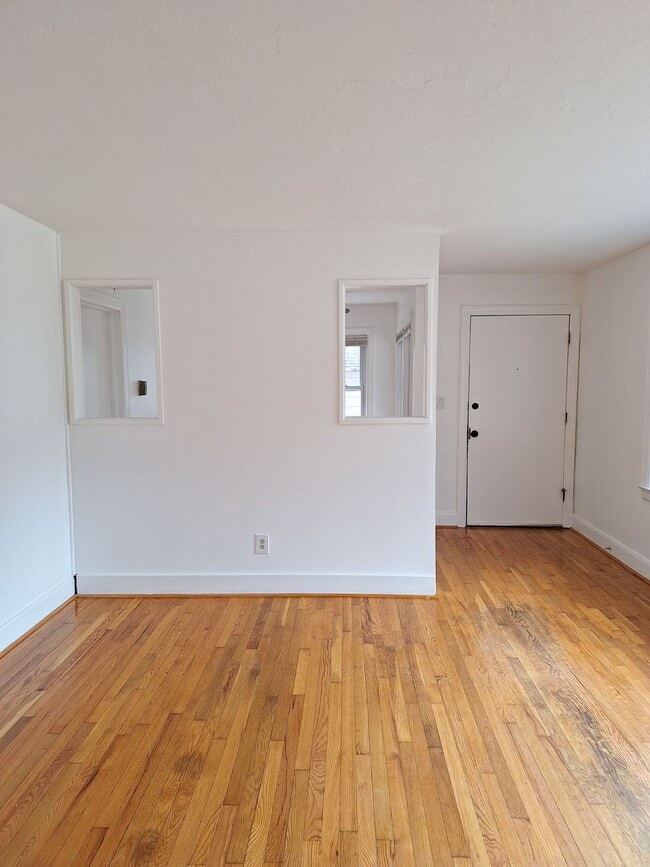 Building Photo - 450 Highland Ave NW
