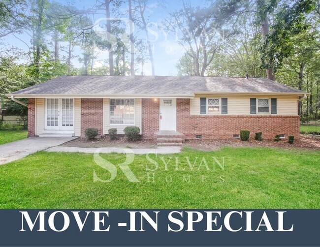 Primary Photo - Cozy 3 BR 2 BA Home