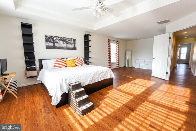 Building Photo - 6046 Smooth Stone Pl