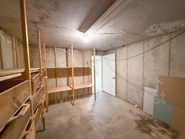 Building Photo - 678 S 650 W