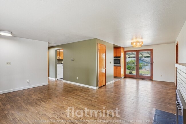 Building Photo - 32133 9th Ave S