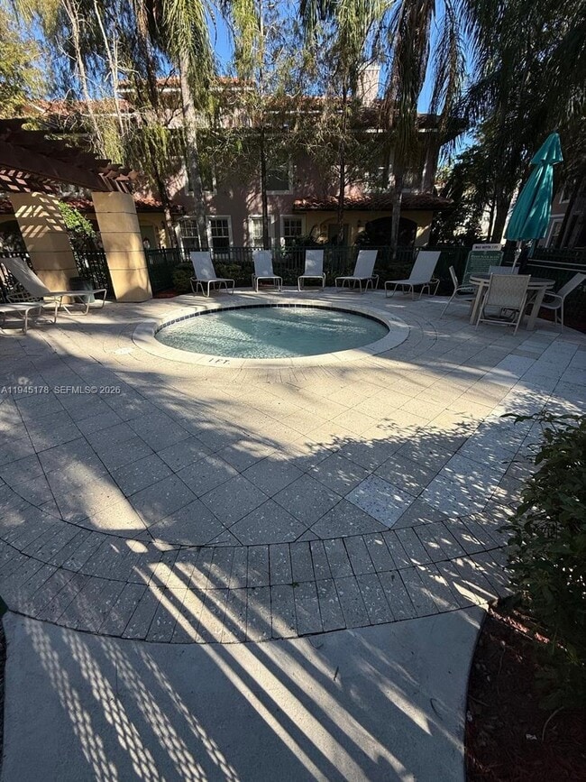 Building Photo - 6598 W Sample Rd