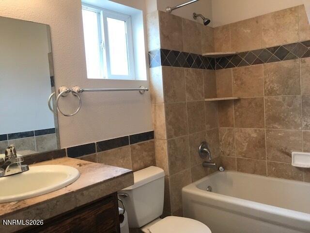 Building Photo - 445 Stewart St