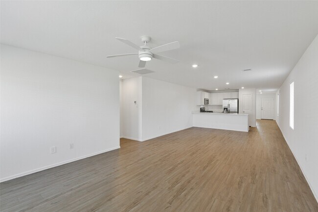 Building Photo - 747 Hackberry Br Ct