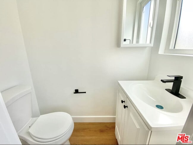 Building Photo - 3824 Keystone Av