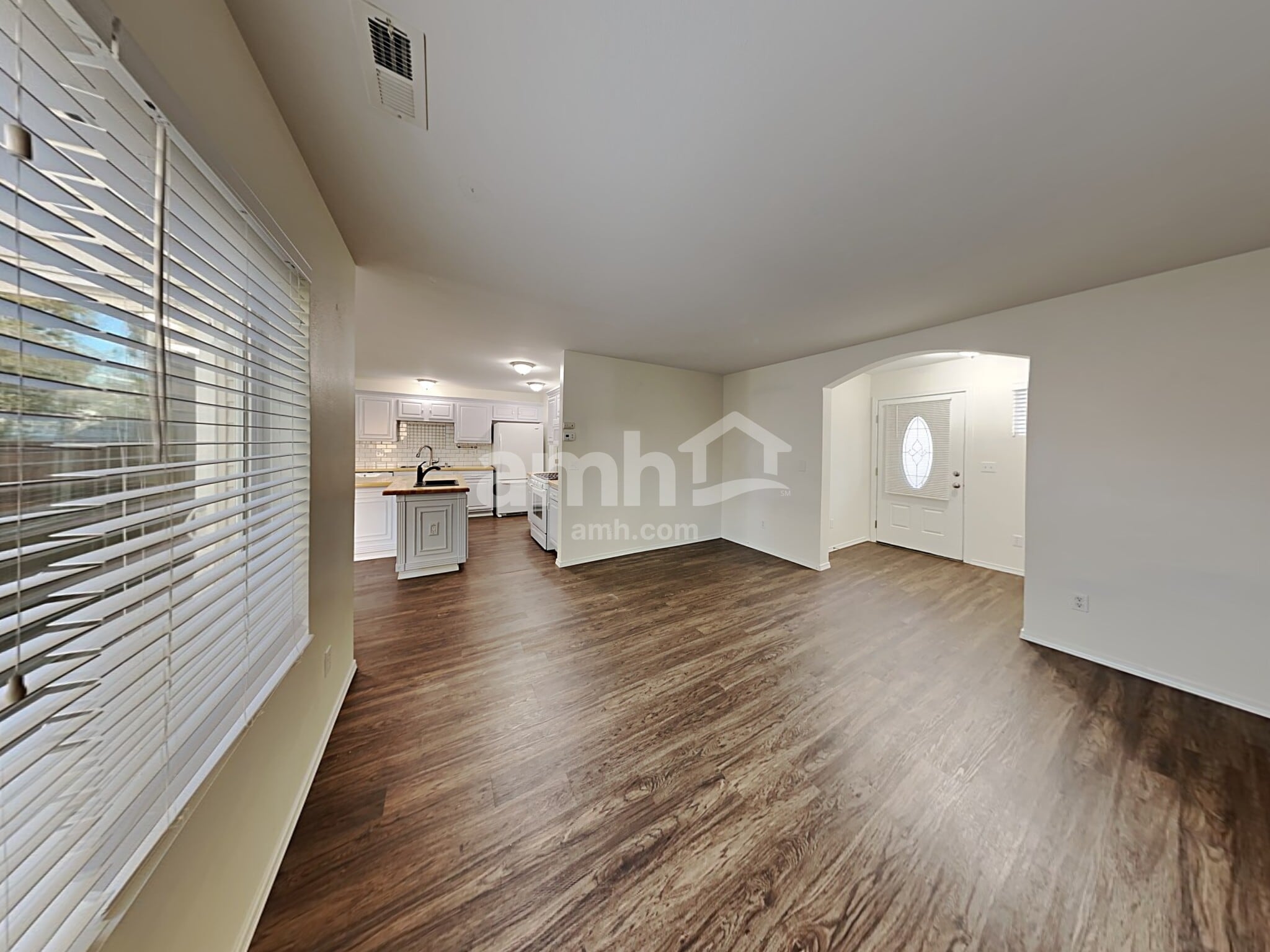 Building Photo - 5115 203rd St Ct E
