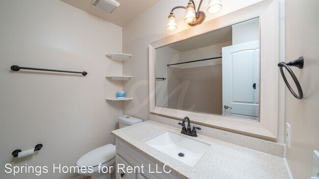 Building Photo - 3 br, 2 bath House - 5330 Solar Ridge Dr