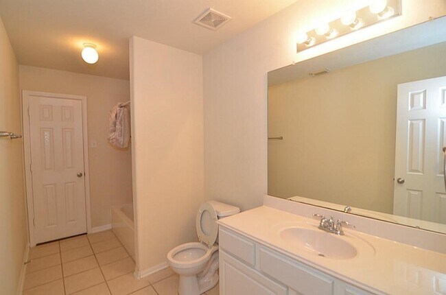 Building Photo - 11306 Overland Trail Dr