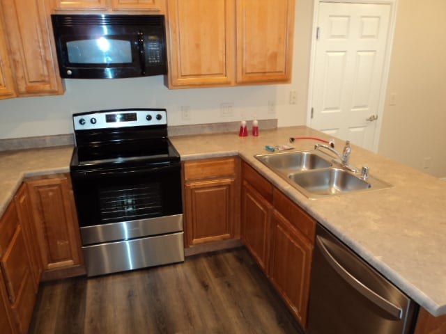 Kitchen - 96 Desert Willow Ln