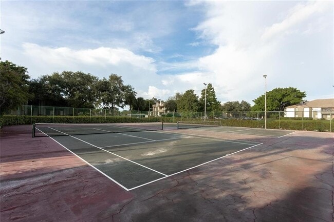 Building Photo - 10265 Gandy Blvd N