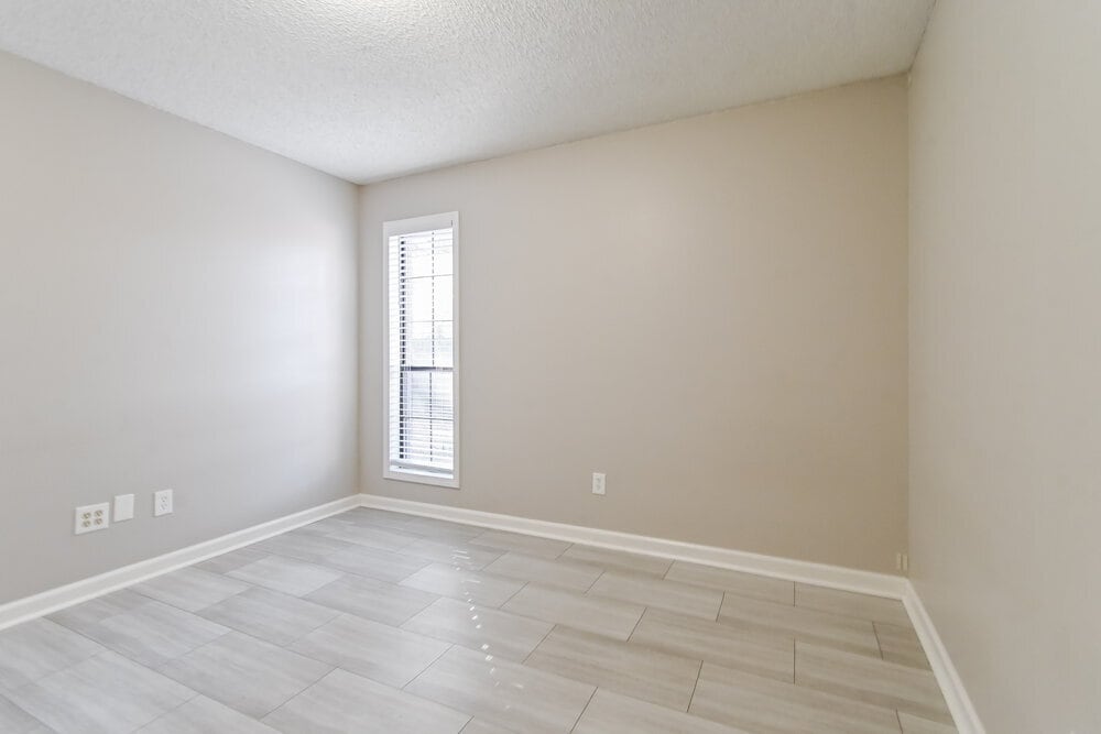 Building Photo - 7201 Skidmore Cove