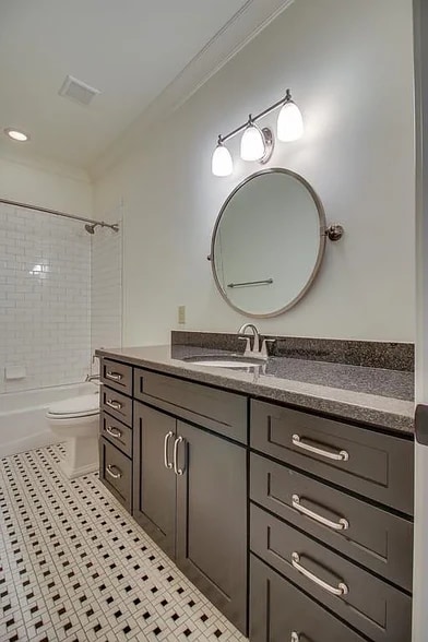Upstairs Bathroom - 823 Knox Ave