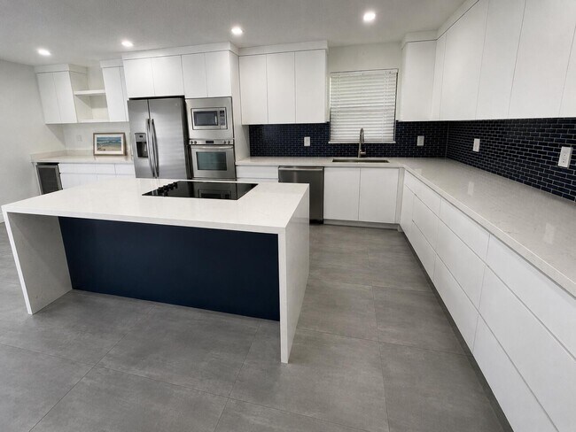 Building Photo - 4683 NW 99th Terrace
