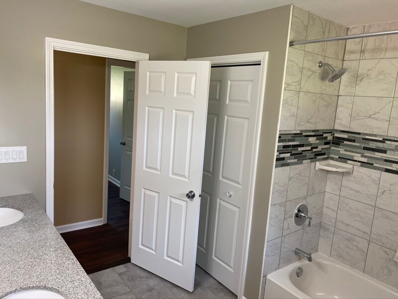 Building Photo - 4152 Sawyer Rd