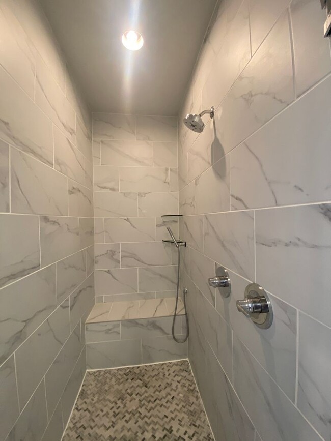 Building Photo - 6003 Pennsylvania Ave