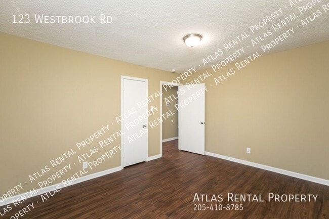 Building Photo - 123 Westbrook Rd