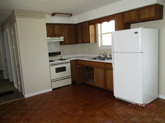 Building Photo - 621 Dover Rd