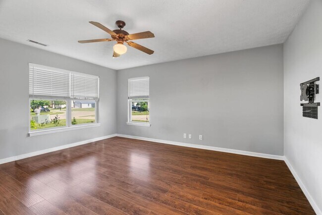 Building Photo - Spacious 4-Bedroom Home with Large Fenced Yard in Quiet West Lafayette Neighborhood