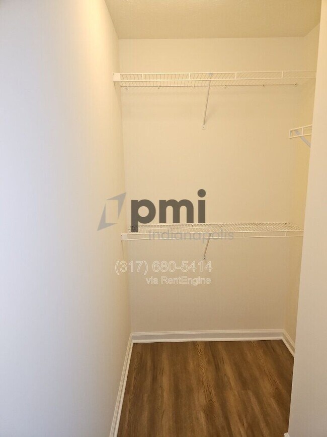 Building Photo - 5240 Castamere Dr