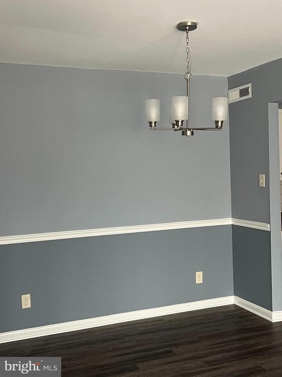 Building Photo - 10100 Campus Way S