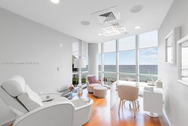 Building Photo - 17121 Collins Ave