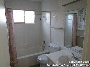 Building Photo - 5518 Eaglewood St