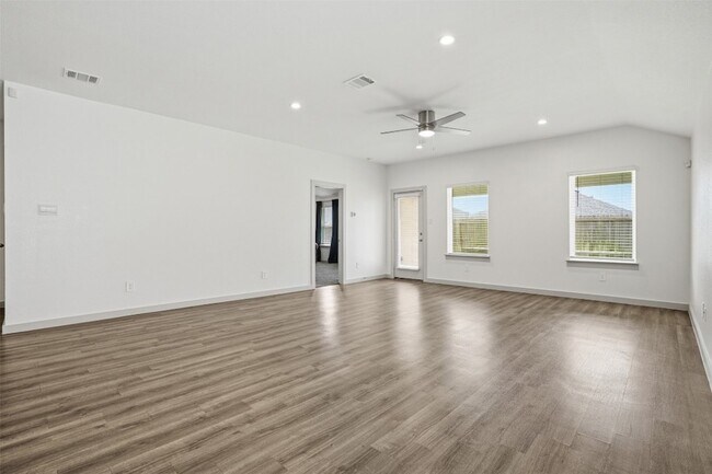 Building Photo - 1022 Curly Angora Ct