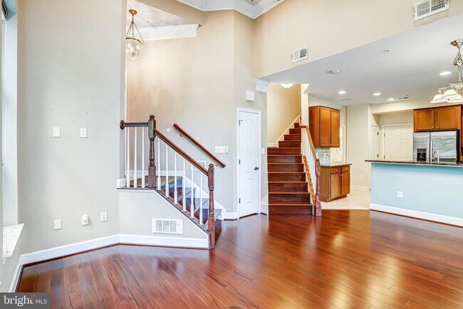 Building Photo - 13526 Waterford Hills Boulevard