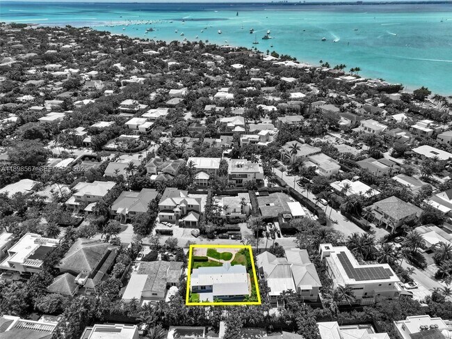 Building Photo - 255 Ridgewood Rd