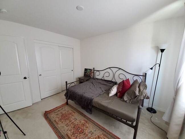 Building Photo - 23 White Alder Dr