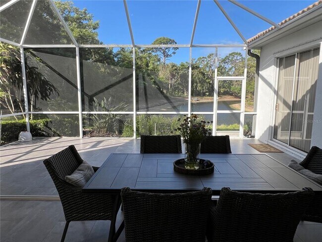 Building Photo - 9000 Willow Brook Dr