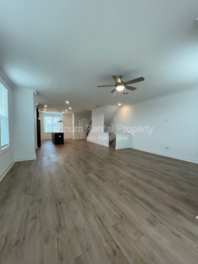 Building Photo - 5221 Riden Ct