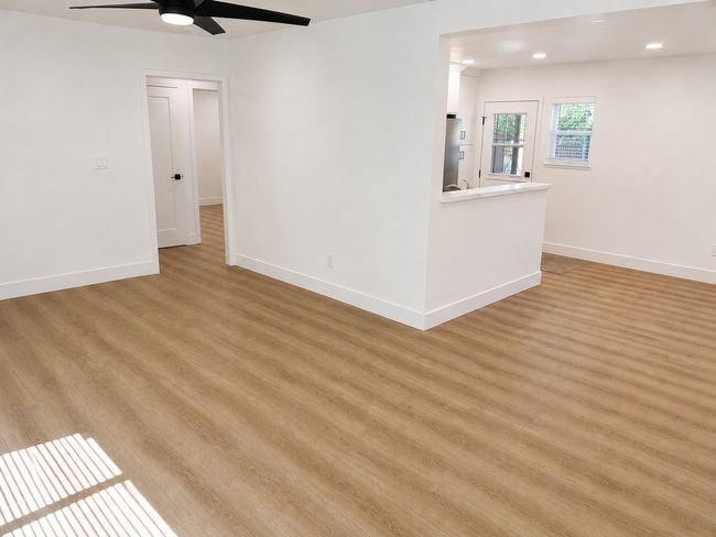Building Photo - Modern Renovated Unit in Monterey Park