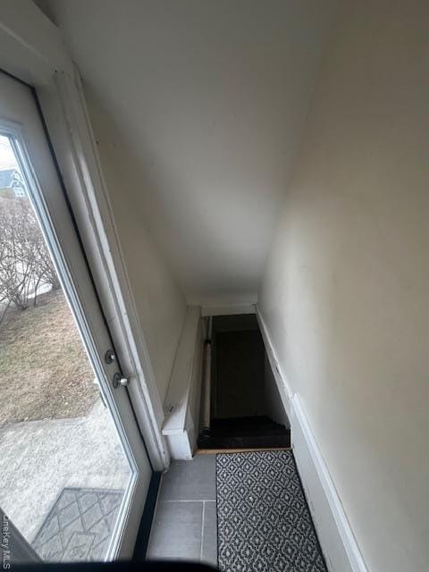 Building Photo - 105 Fordham St