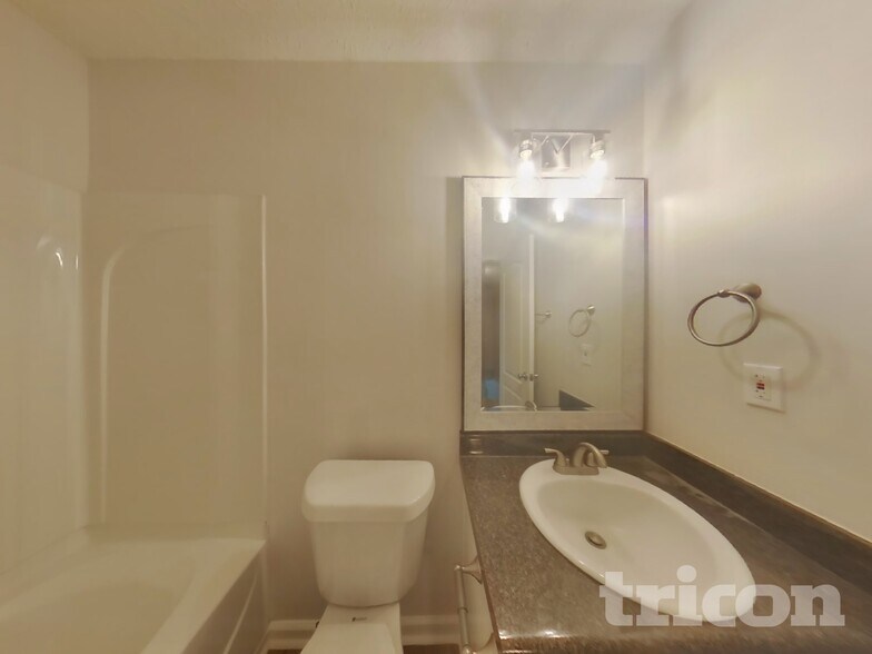 Building Photo - 3892 Alderwoods Dr