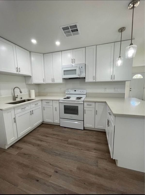 Building Photo - 45118 Parkview Ln