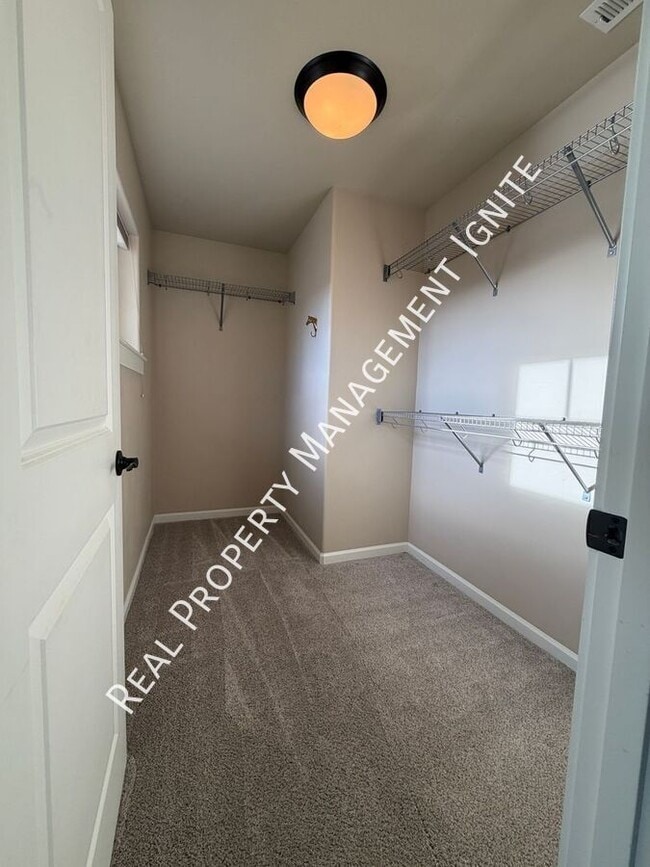 Building Photo - 20794 Comet Ln