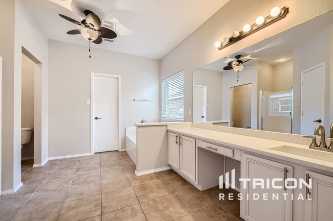 Building Photo - 6269 Trinity Creek Dr