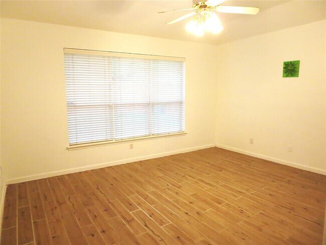 Building Photo - 13622 Anderson Woods Dr