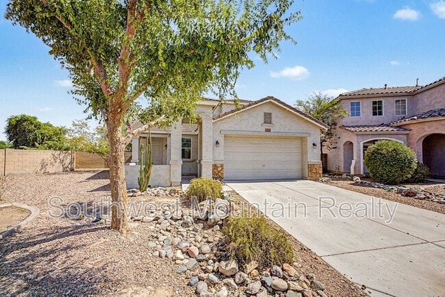 Building Photo - 44967 Sage Brush Dr