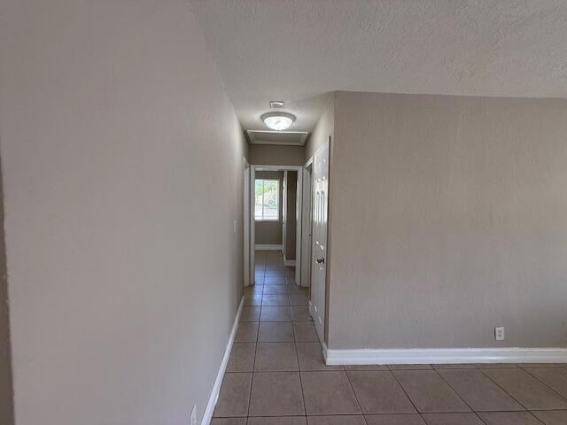 Building Photo - 400 Metcalf Ct