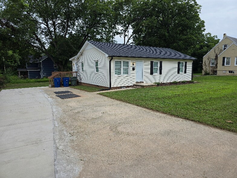 Primary Photo - 414 Washington St