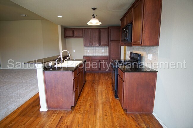 Building Photo - FOR LEASE | Broken Arrow | 3 Bed, 2 Bath H...